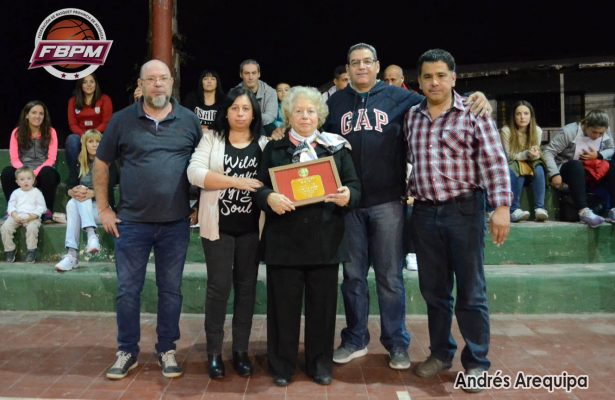 Reconocimiento a «Carlitos» Ojeda