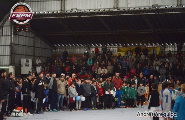 Fiesta en la «U»