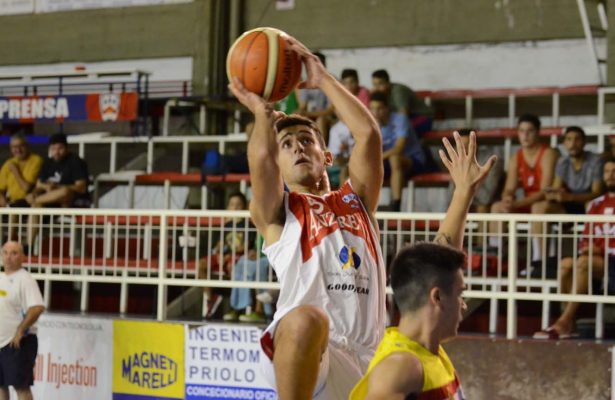 Dos esperan en semis