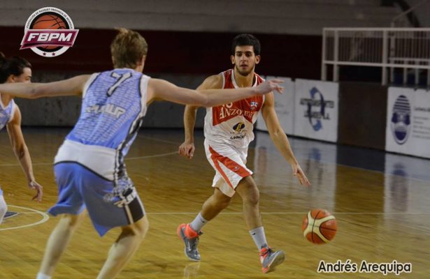 Los locales arriba
