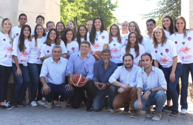 Se presentó Las Heras Básquet