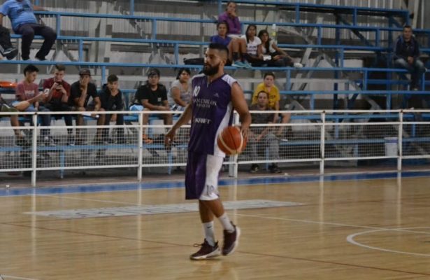 Dos estiraron y uno a semis