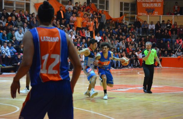 Debuta en el Este
