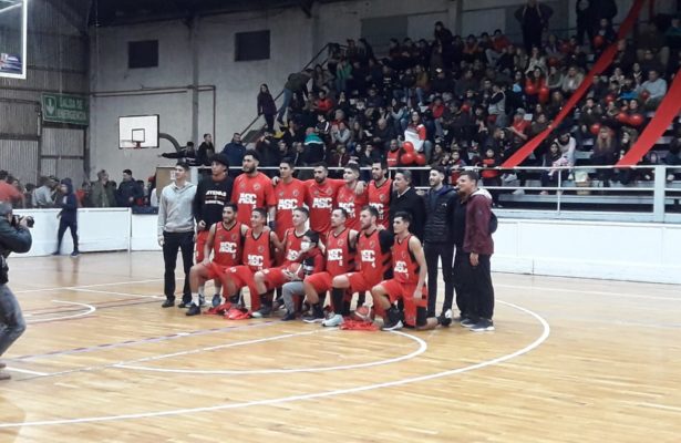 Fiesta del básquetbol en la primera final