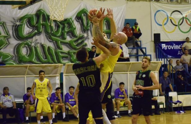 Debut con triunfo de Junín Básquet