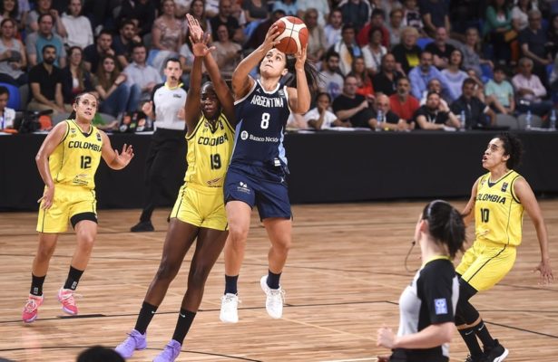 Derrota en el debut frente a Colombia
