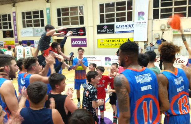 Debutó White y Rivadavia volvió al triunfo