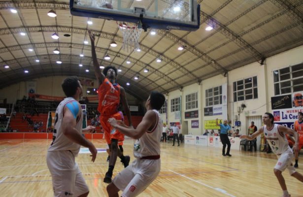 Cuarto triunfo seguido de Rivadavia